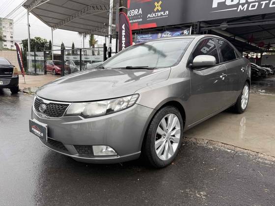 KIA CERATO 1.6 EX3 SEDAN 16V GASOLINA 4P MANUAL